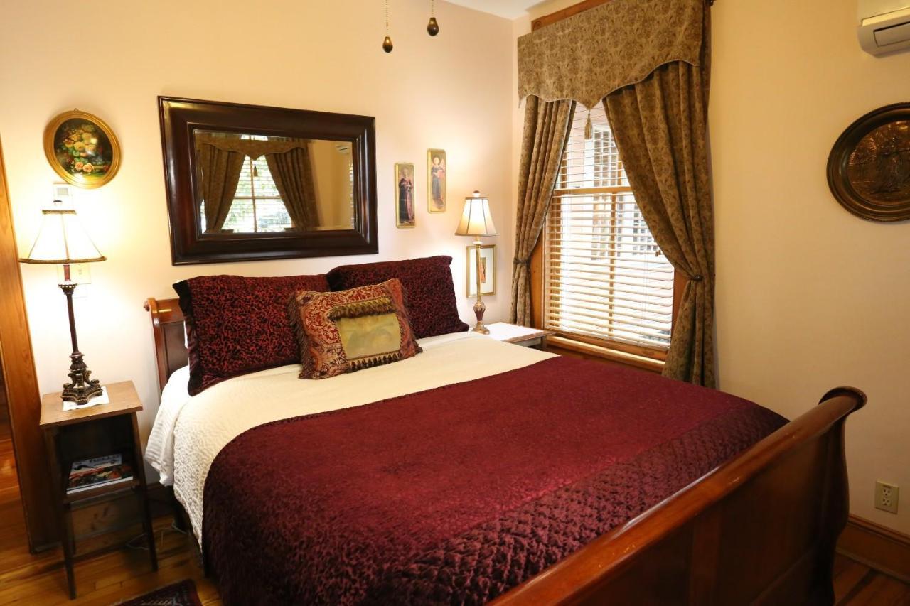 Sweetwater Branch Inn Gainesville Ruang foto