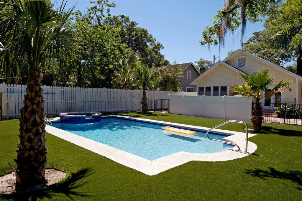 Sweetwater Branch Inn Gainesville Bagian luar foto